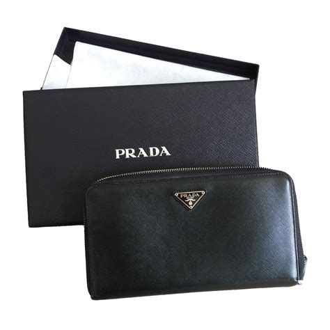 Achetez ou vendez des Portefeuilles Prada pour Homme, de la.